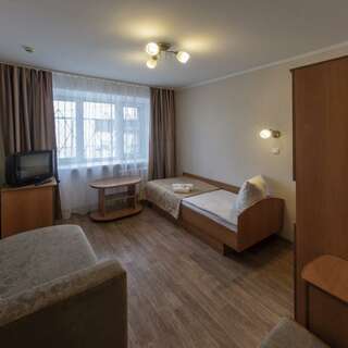 Гостиница Турист Ярославль Семейный номер-1