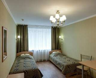 Гостиница Турист Ярославль Семейный двухкомнатный номер-3