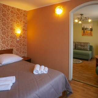 Гостиница Турист Ярославль Двухместный номер с двуспальной кроватью-1